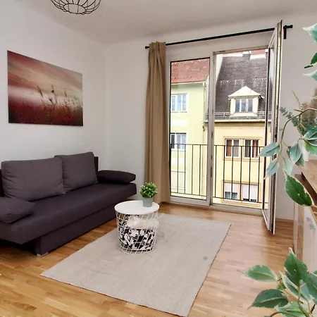 Flataid Annenstrasse Bahnhof * 그라츠