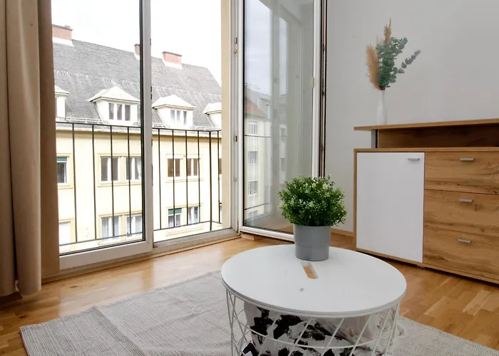 Flataid Annenstrasse Bahnhof * Graz